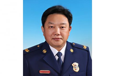 С днём рождения Вице-президента Международной спортивной федерации пожарных и спасателей от Китайской Народной Республики Вэи Хандонга!